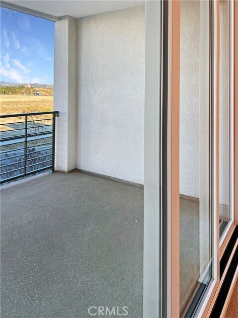 Building Photo - 26909 Pathfinder Ln