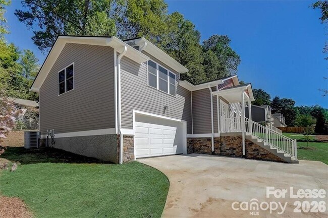 Building Photo - 48 John Halford Ct