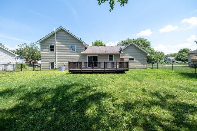 Building Photo - 408 10th St