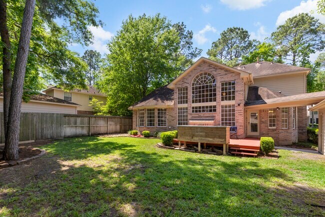 Building Photo - 10 Scenic Mill Pl