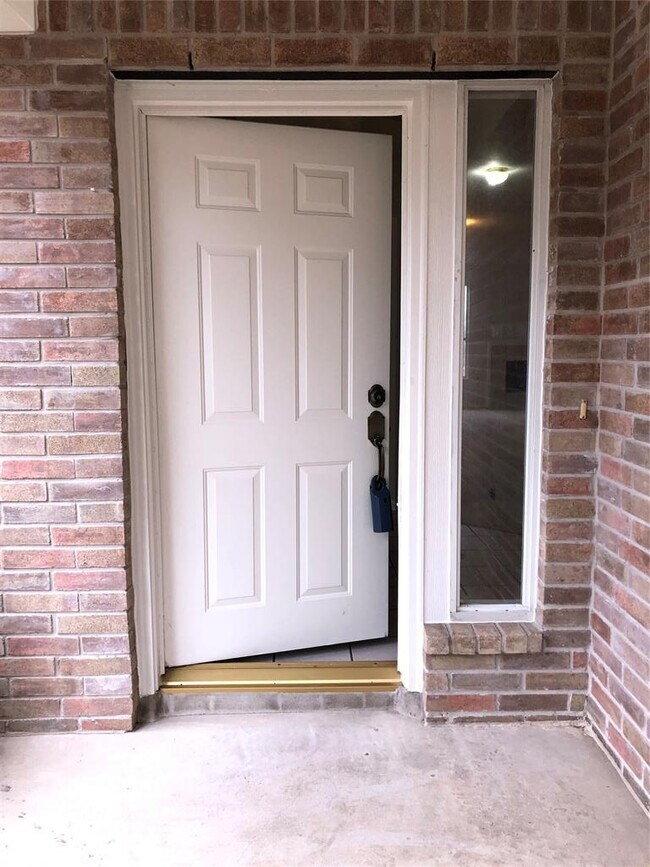 Building Photo - 3604 Roller Crossing