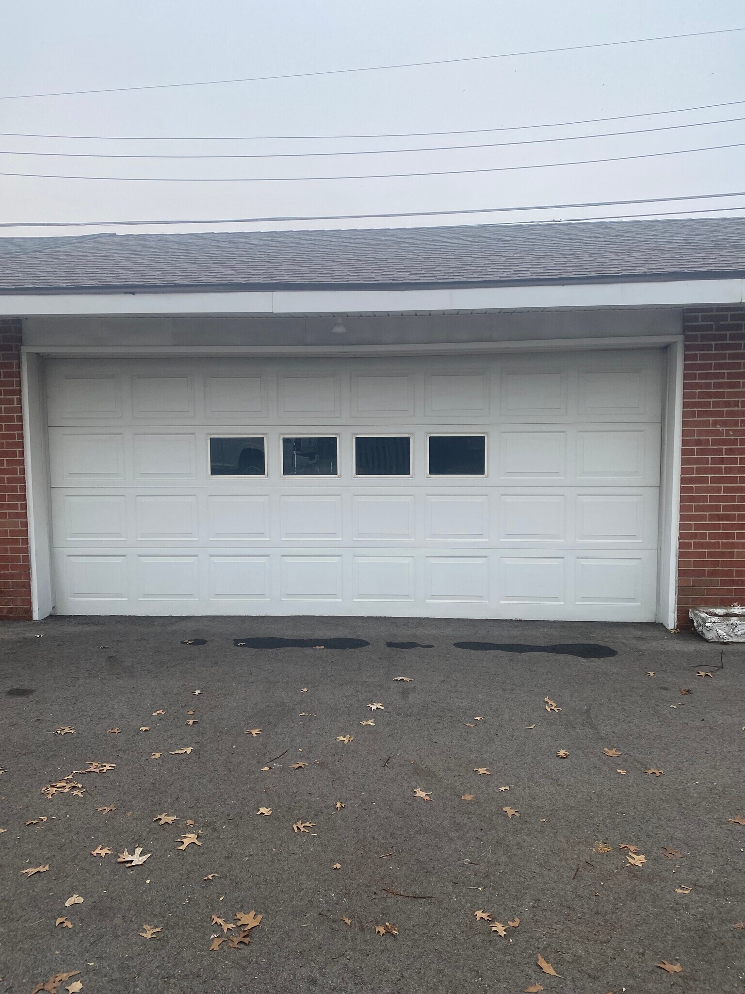 2 car garage - 104 Winston Pl