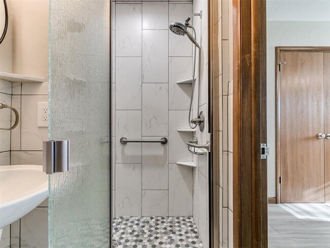 Building Photo - 2641 Osborne Dr