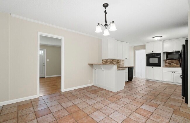 Building Photo - 131 Brandywine Dr