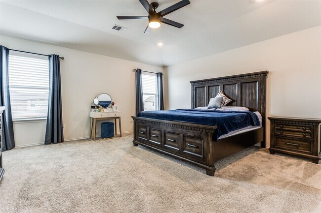 Building Photo - 3 br, 2.5 bath House - 219 Espresso Drive