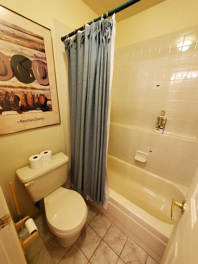 Building Photo - Extended Winter rental-Flexible lease term...