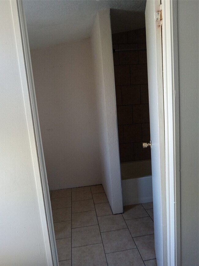 Building Photo - 00 Goodson Rd