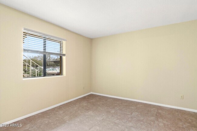 Building Photo - 16635 N Cave Creek Rd