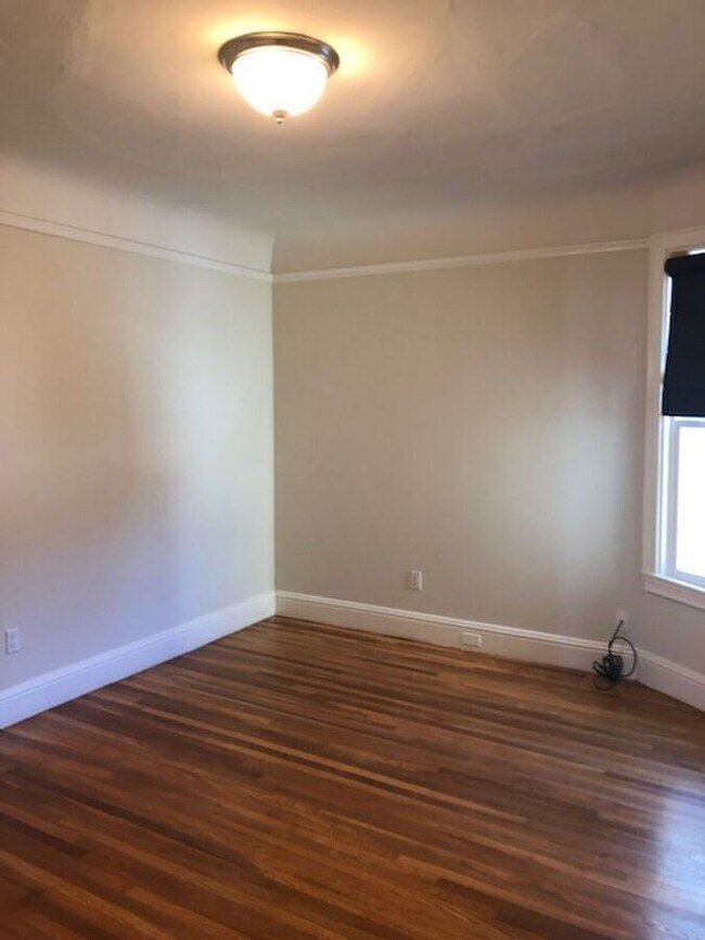 Building Photo - 3155 Broderick St