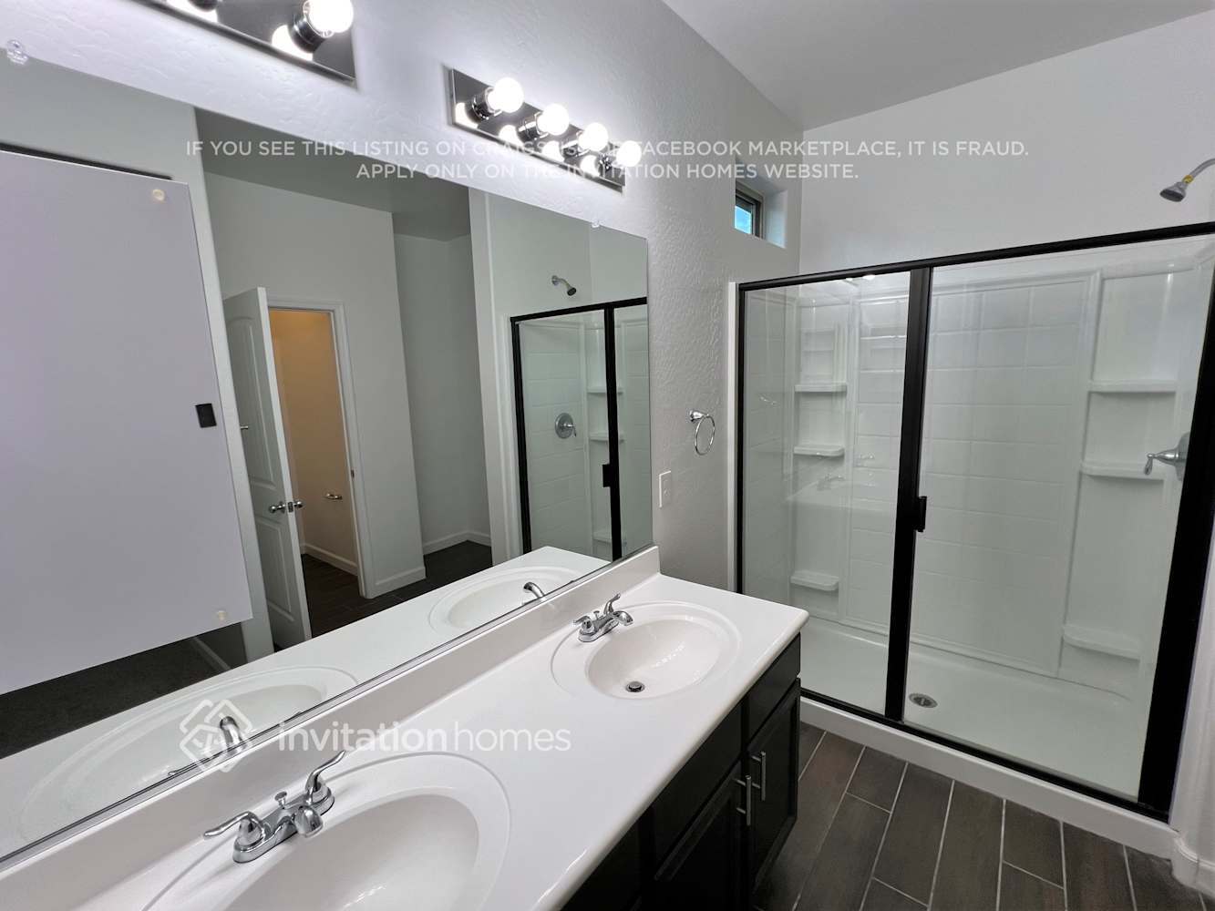 Building Photo - 17917 W Tina Ln