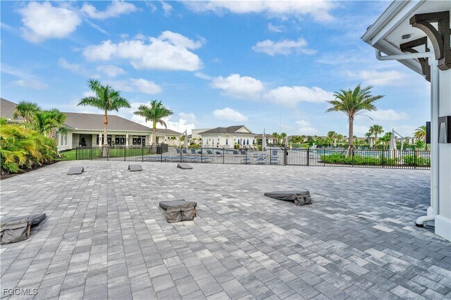 Building Photo - 43040 Greenway Blvd