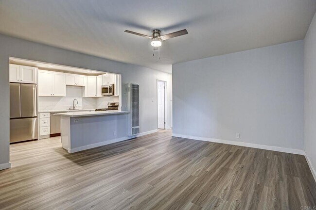 Building Photo - 141 Johnston Ln