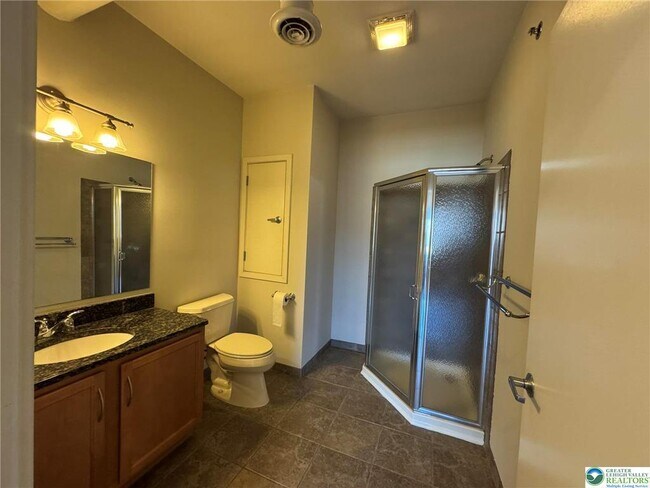 Building Photo - 11 W 2nd St