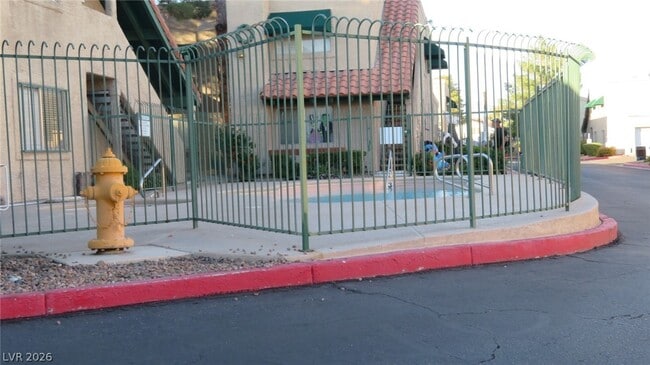 Building Photo - 6750 Del Rey Ave