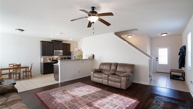 Building Photo - 1501 Treeta Trail
