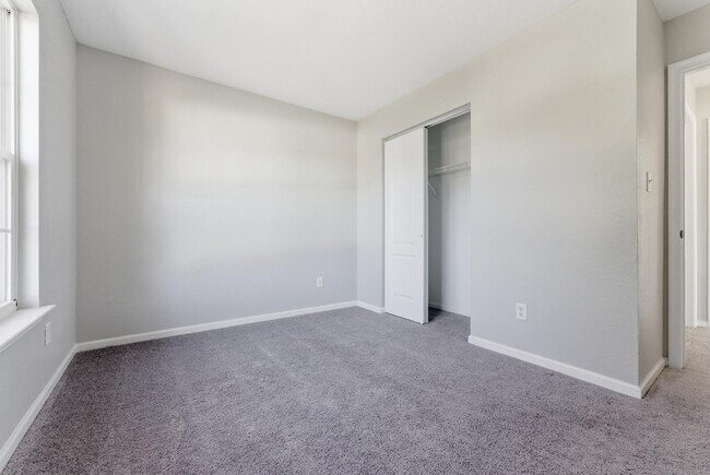 Building Photo - 3688 Cainhoy Ln