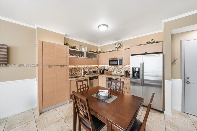 Building Photo - 3180 SW 22nd Terrace