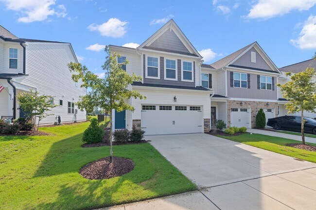 Building Photo - 35 Village Edge Dr