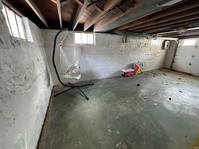 Building Photo - 526 S Mitchell St