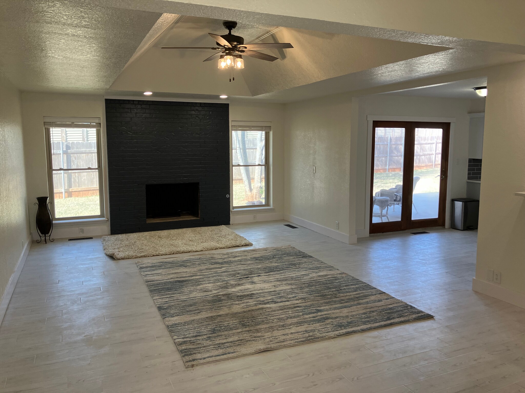 Living Room - 3221 Cove Hollow Ct