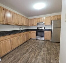 Building Photo - "Chic 1-BR Gem in Prime Brooklyn Location – Your Urban Retreat Awaits!"
