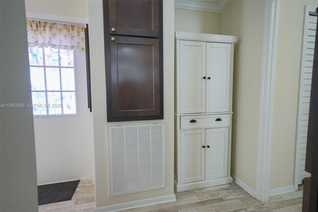 Building Photo - 112 Tweedy Pie Terrace