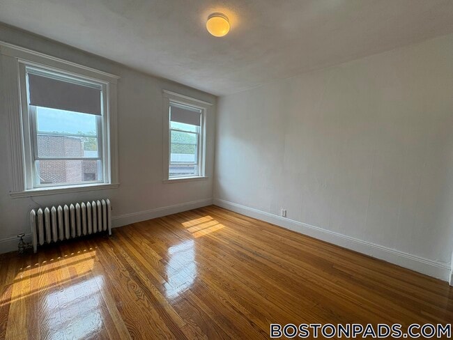 Building Photo - 9 Egremont Rd