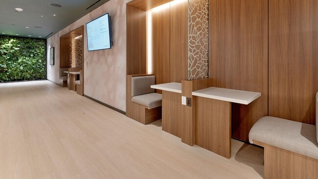 Building Photo - 632 Howard Rd SE