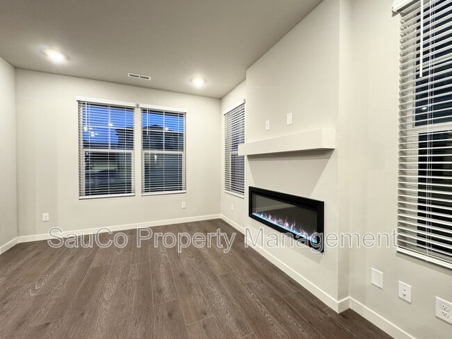 Building Photo - 7181 SE Benedict St