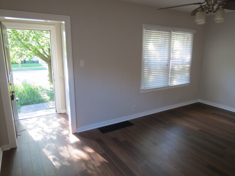 Front Door & Living Room - 1532 N College Ave