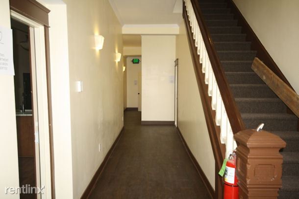 Building Photo - 28 Lafayette Ave NE