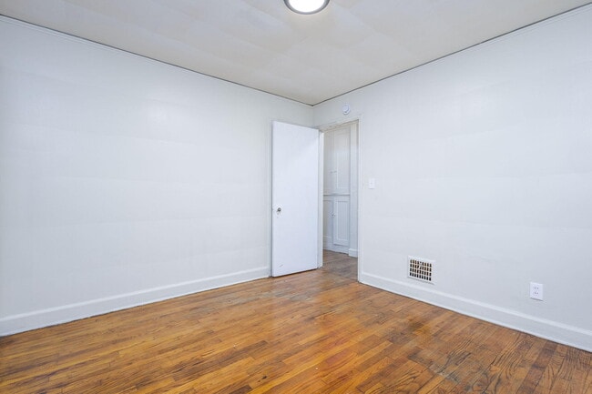 Building Photo - 16556 Ardmore St
