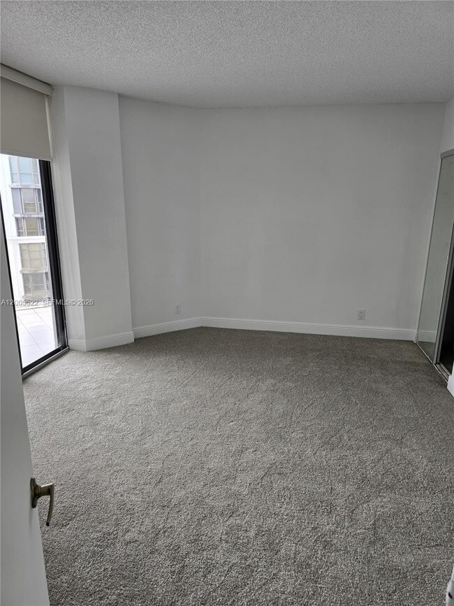 Building Photo - 3610 Yacht Club Dr