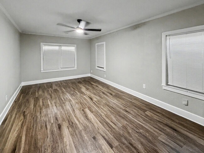 Building Photo - 1473 Oberle Ave