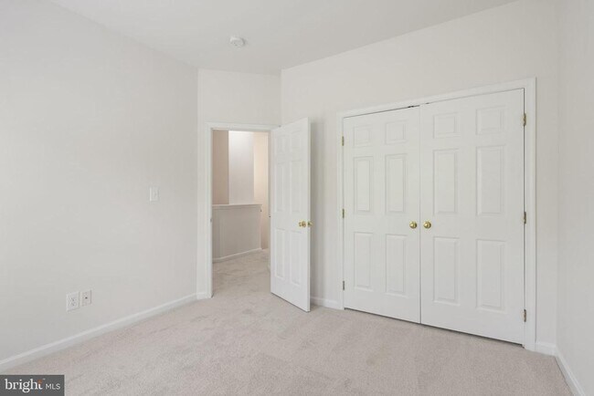 Building Photo - 2225 Potomac Club Pkwy