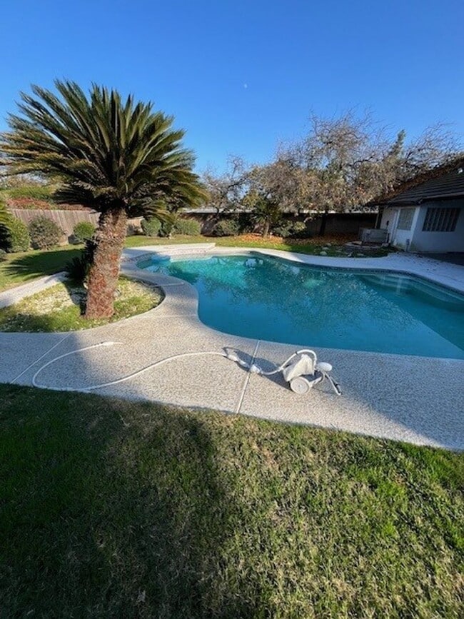 Building Photo - Coming Soon!