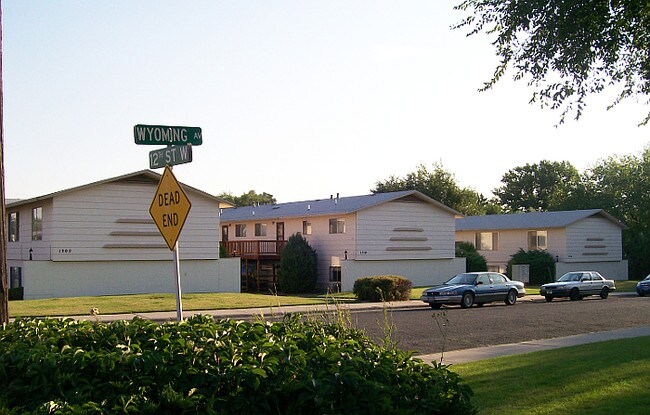 Building Photo - B.R. Fishburn Apartments