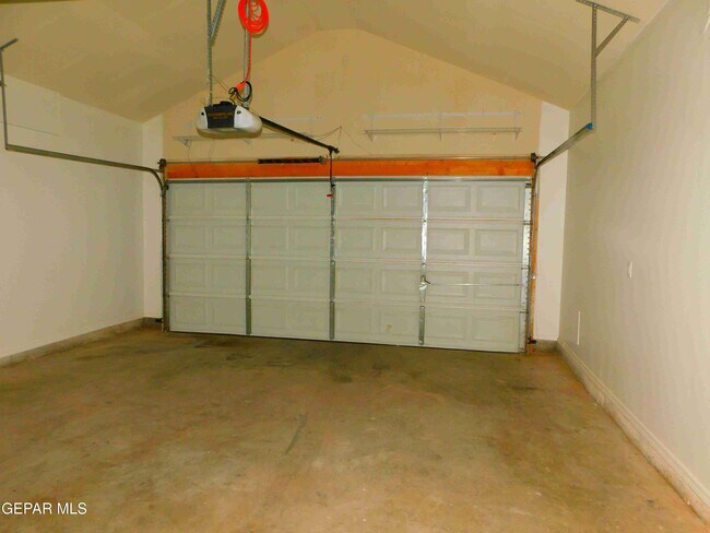 Building Photo - 11233 Red Barrel Pl