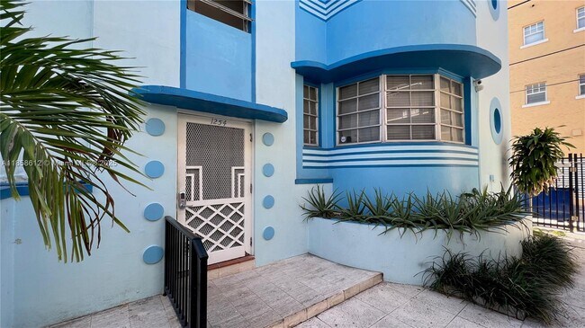 Building Photo - 1250 Drexel Ave