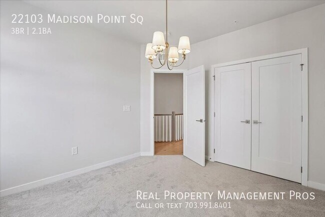 Building Photo - 22103 Madison Pt Sq