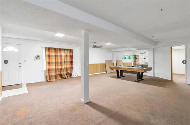 Building Photo - 1880 Meadowchase Ct