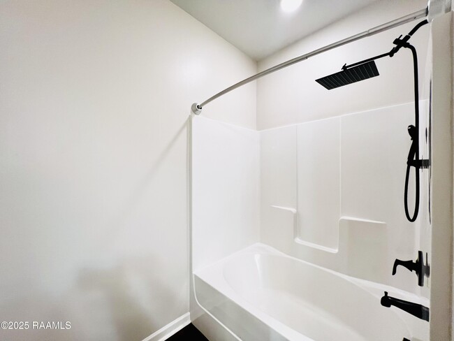 Building Photo - 18044 Terraceside Dr