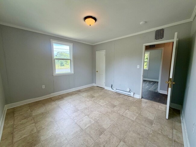 Building Photo - 714 Miller Rd