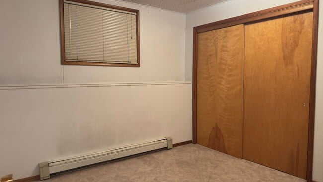 Building Photo - 186 Madcap Ln