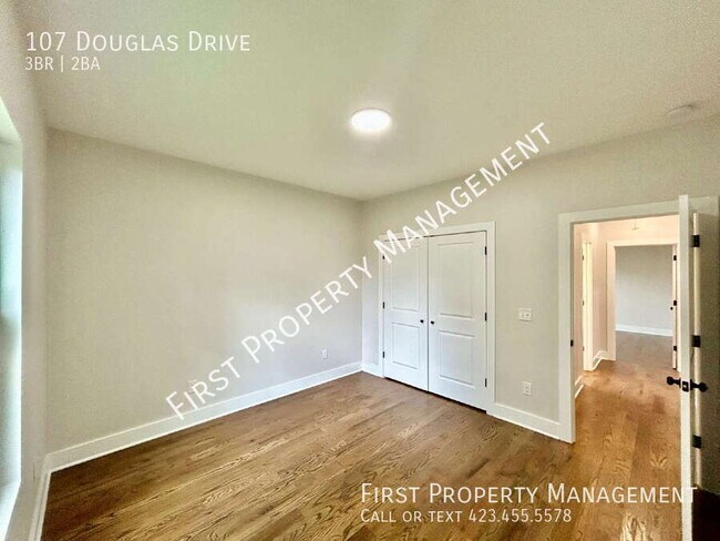 Building Photo - 107 Douglas Dr