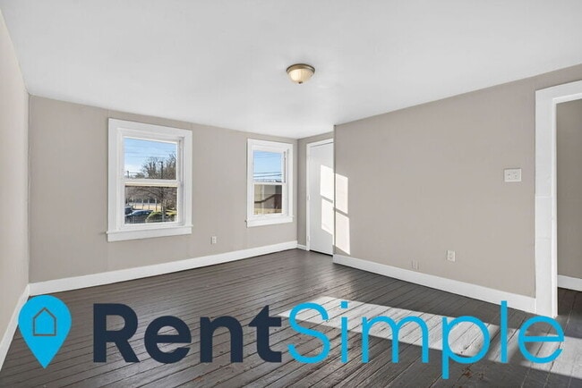 Building Photo - 317 Prince Edward St