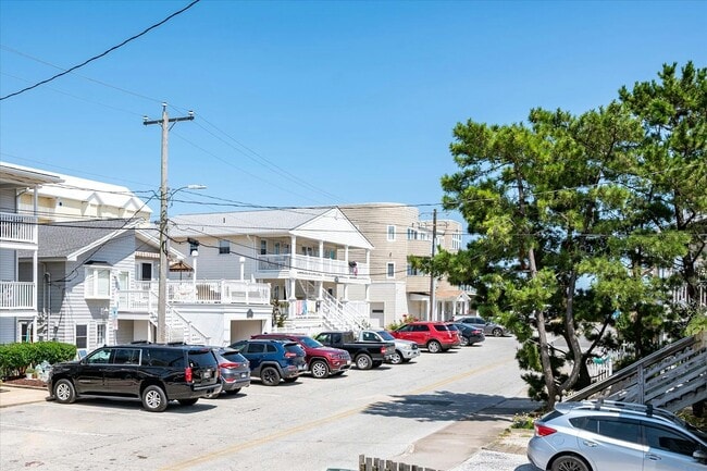 Building Photo - 11 43rd St