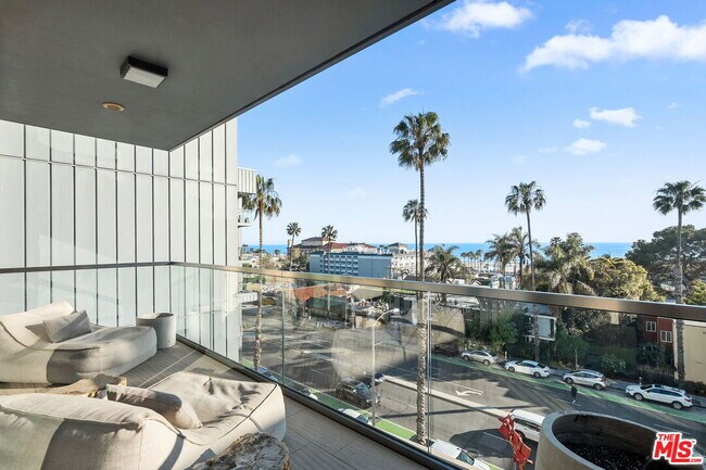 Building Photo - 1755 Ocean Ave