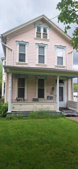 Building Photo - 635 5th St