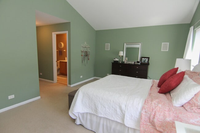 Building Photo - 2930 Glacier Way